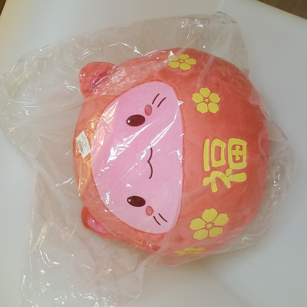 [Toreba Exclusive] Cat Toreta’s Good Luck Daruma Big Plushy
